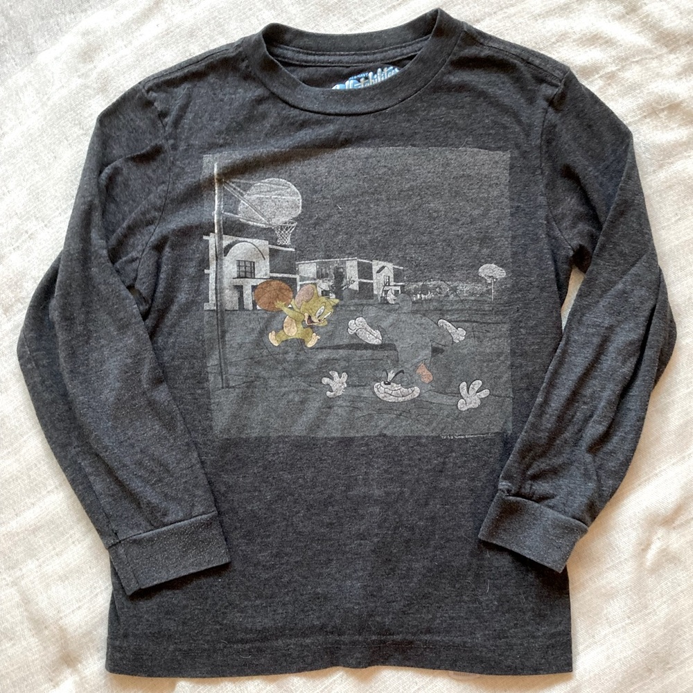Old Navy Tom & Jerry Basketball‎ Graphic Long Sleeve Tee Boys Small